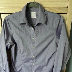 Soft lavender ladies Brooks Brothers non-iron button down (size 8)